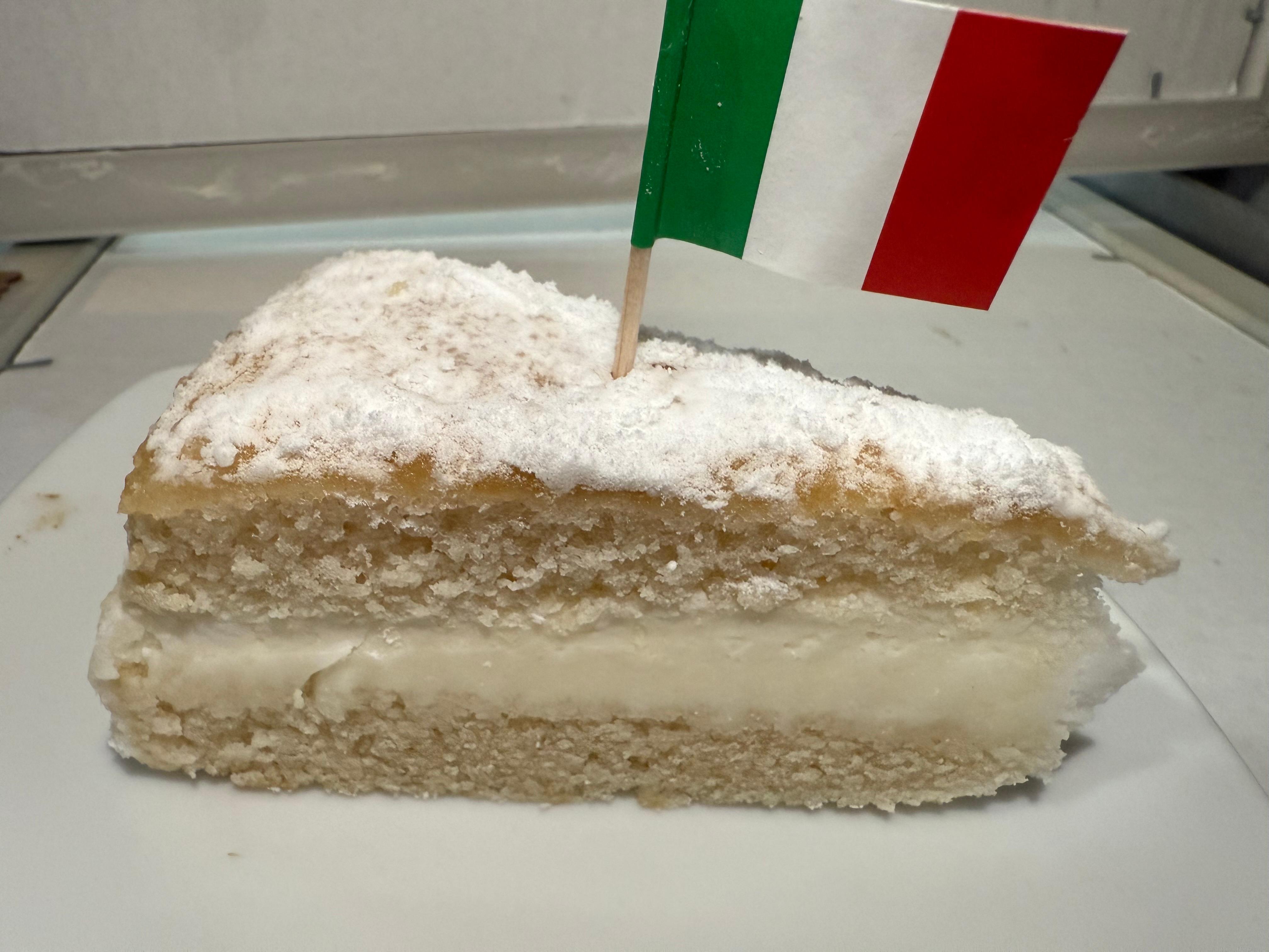 Lemon Italian cake.
