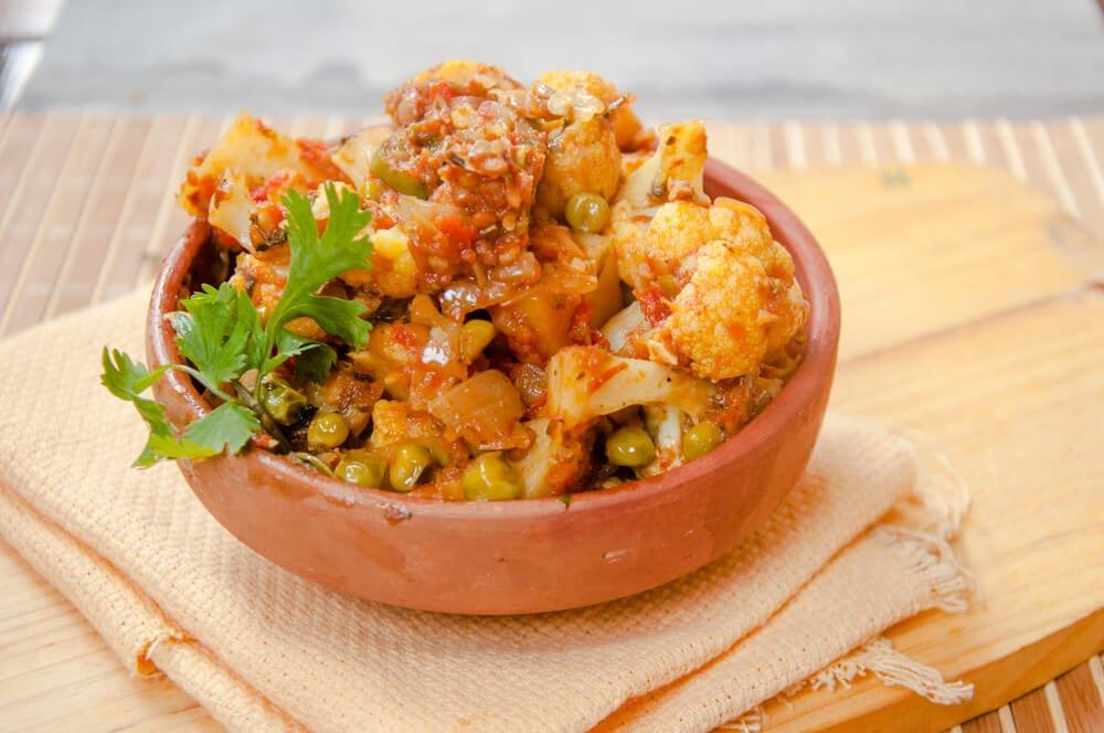 Matar Aloo Gobhi.