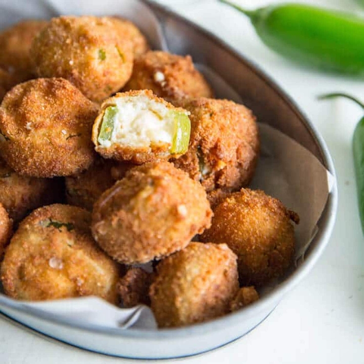 Jalapeño Poppers (7pc).