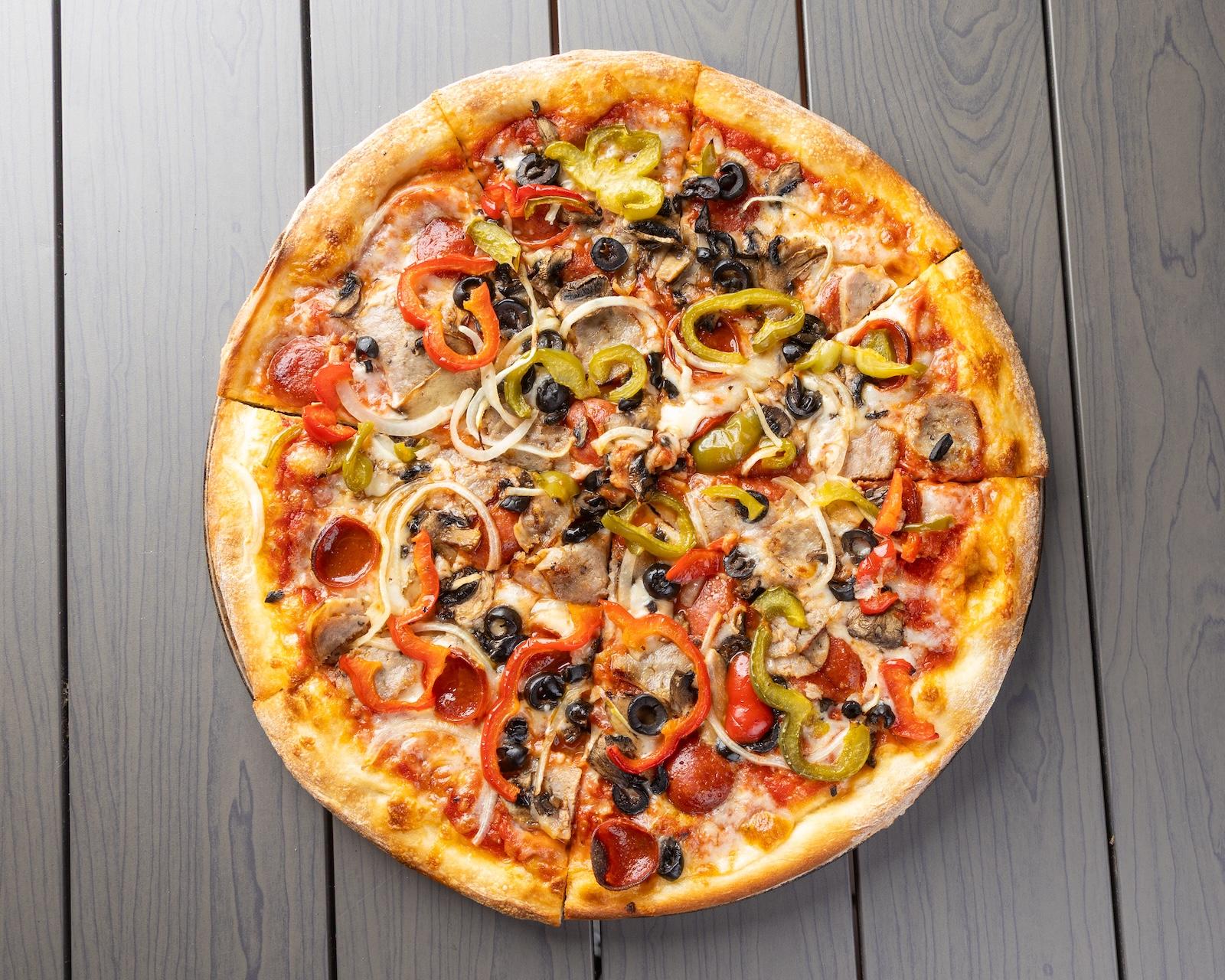 Supreme Pizza (18").