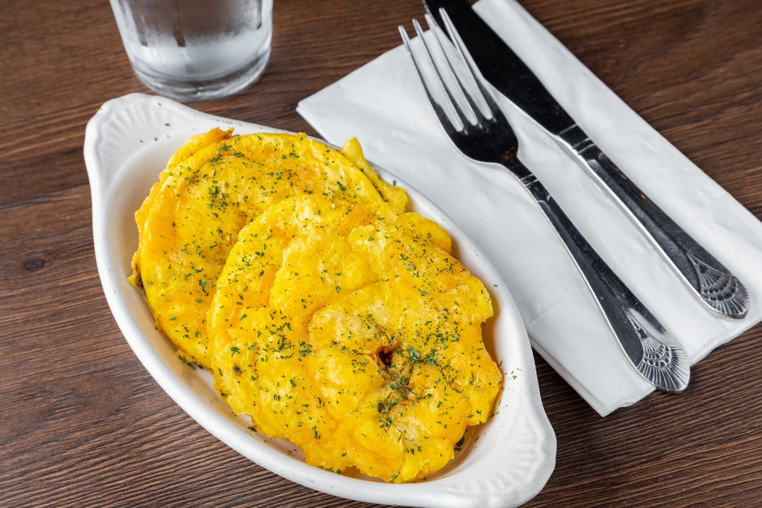Tostones.