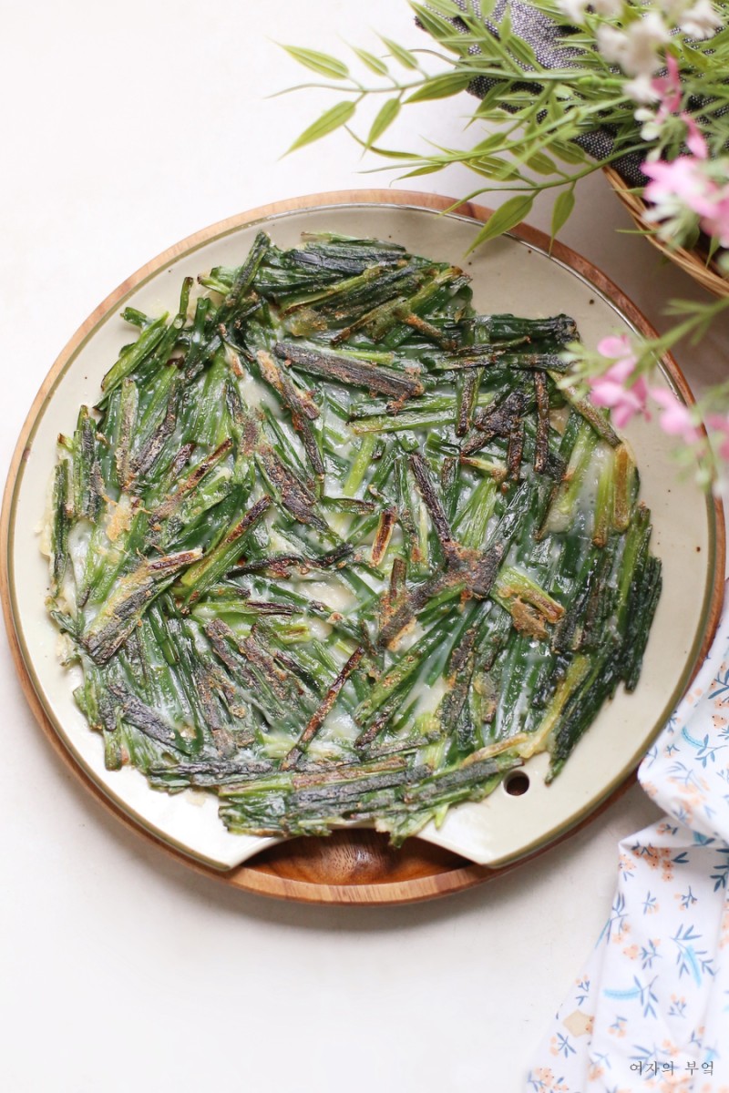 CHIVE PANCAKE 부추전.
