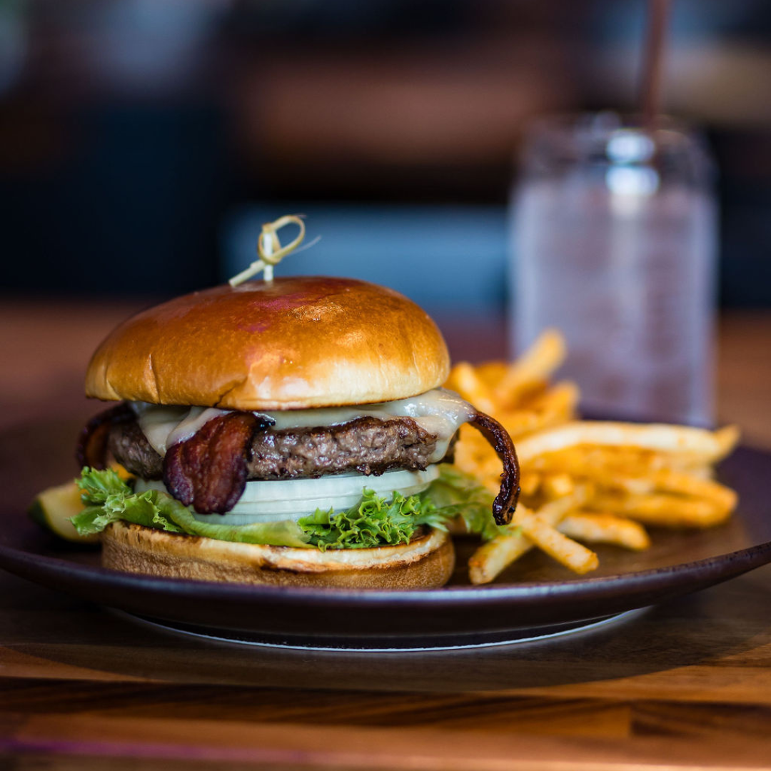 Pub & Kitchen Burger.