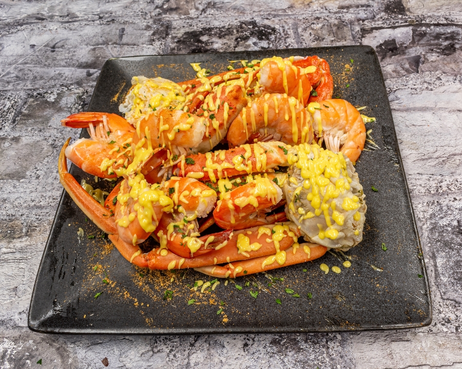 Snow Crab & Shrimp Tray.