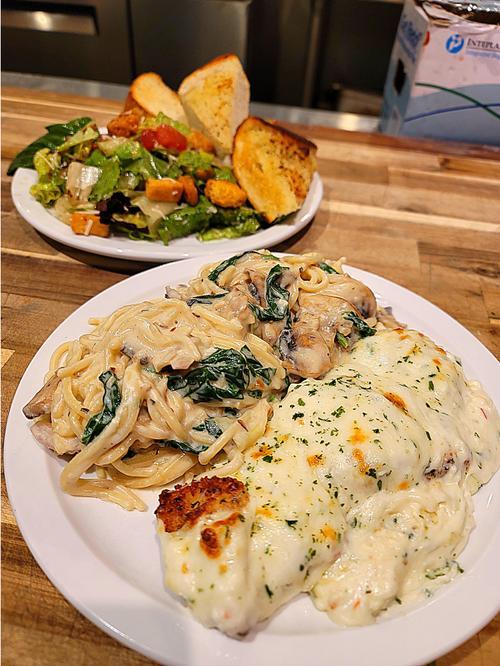 Roman Chicken Alfredo.