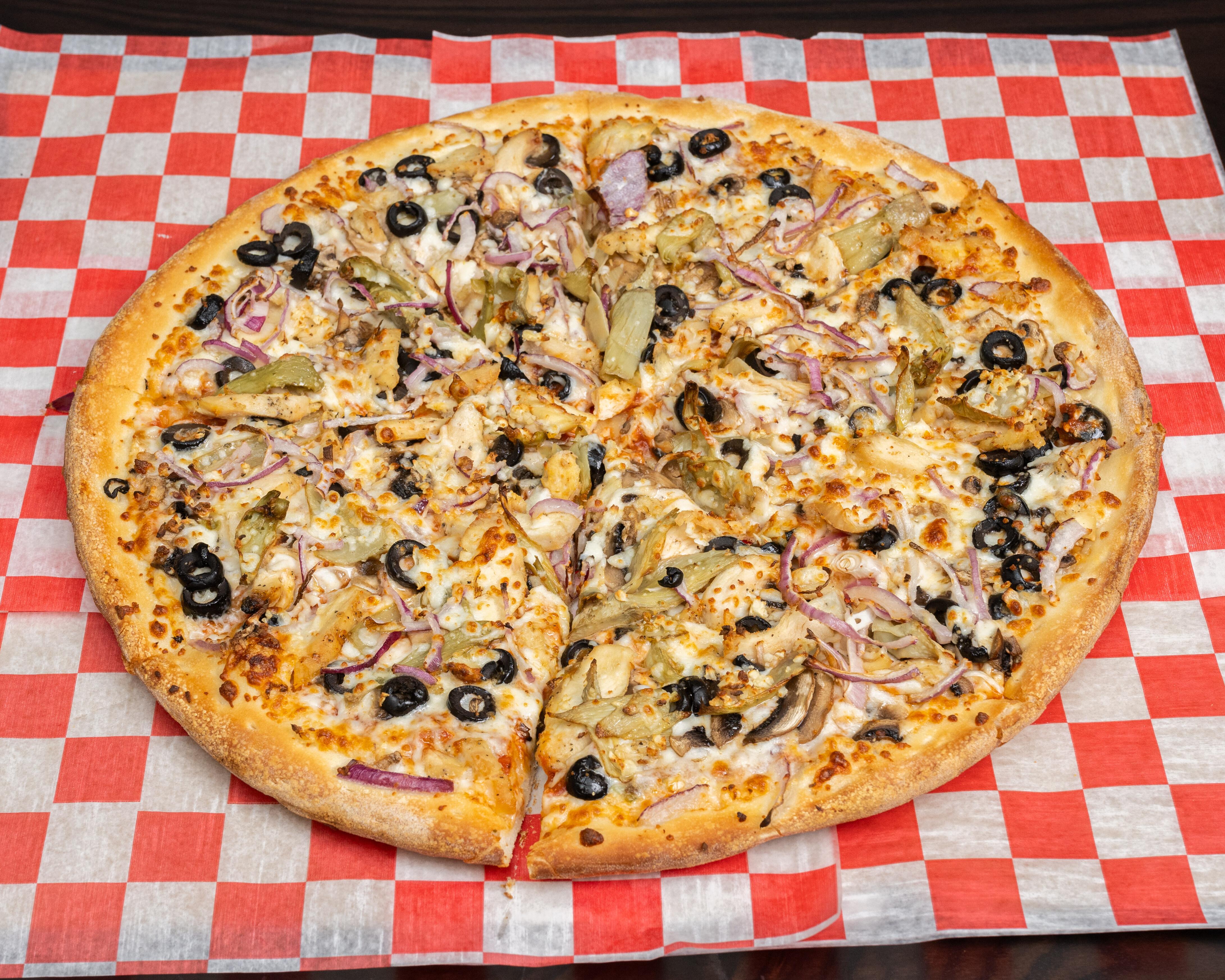 Large 16" California Chicken Pizza.