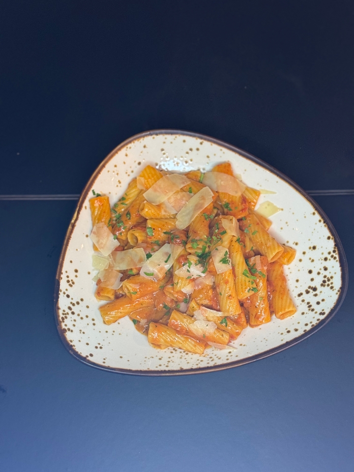 Rigatoni alla Vodka*.