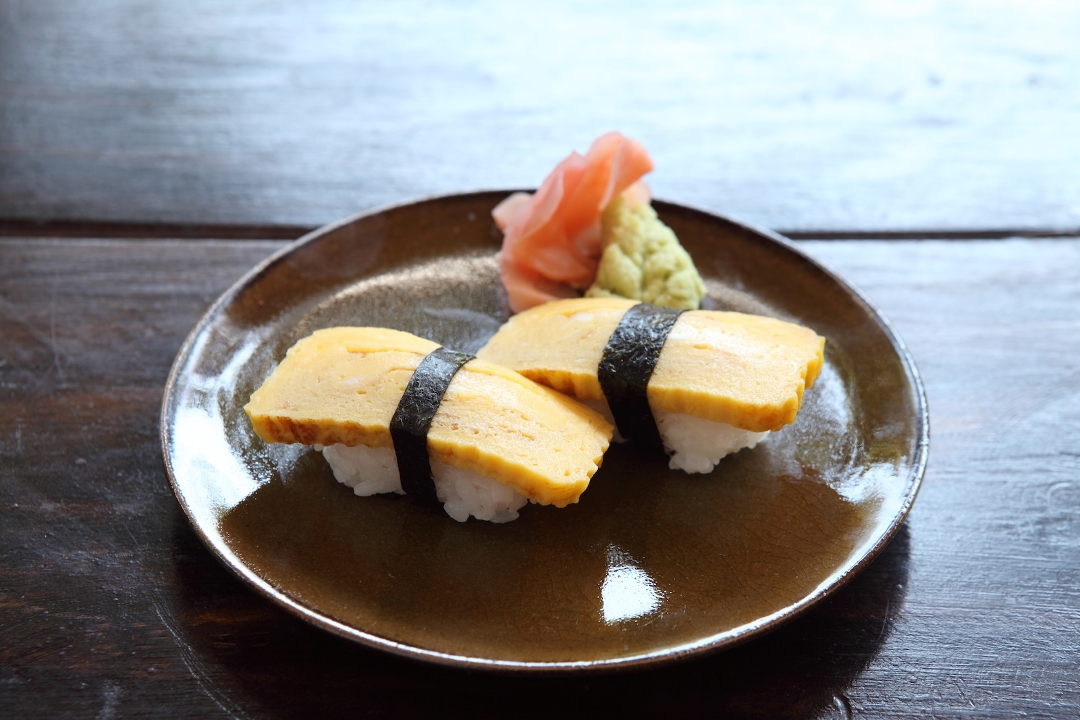 Tamago Nigiri.