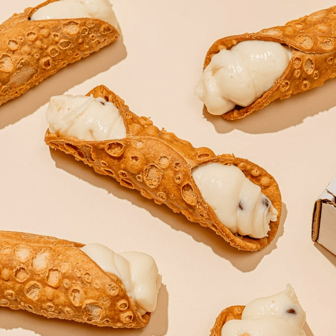 Cannoli.