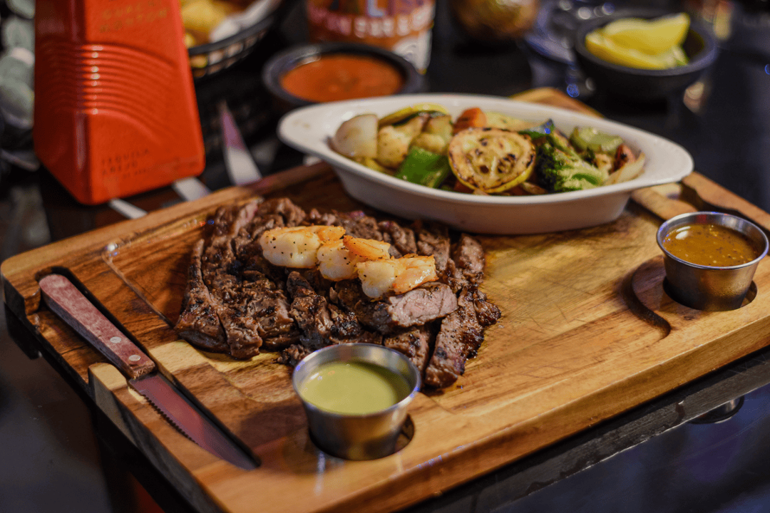 Azteca Steak Plate.