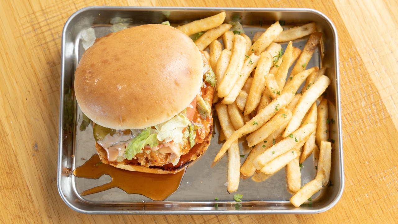 HOT HONEY CHICKEN SANDWICH.