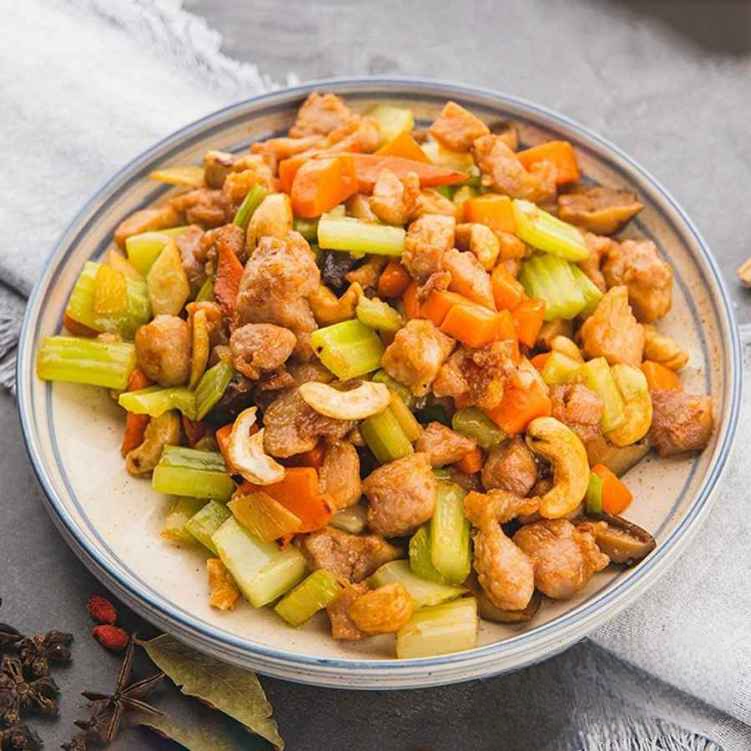 CK4. 腰果雞丁/Chicken w. Cashew Nuts Poultry.