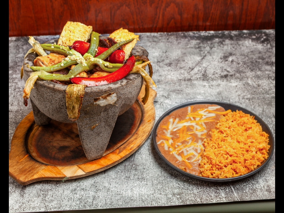 Molcajete.