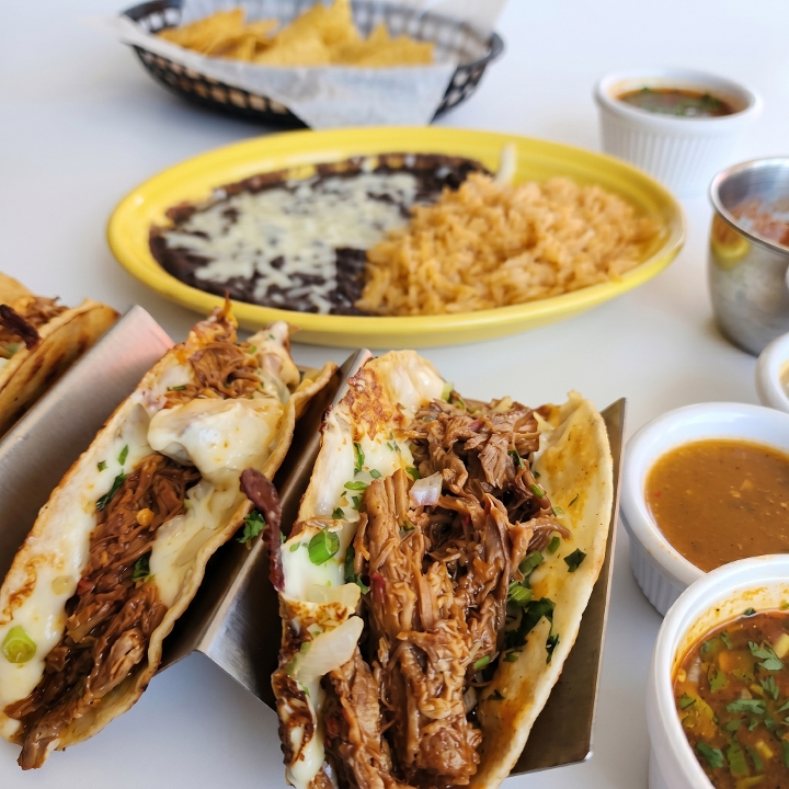 Tacos De Carnitas.