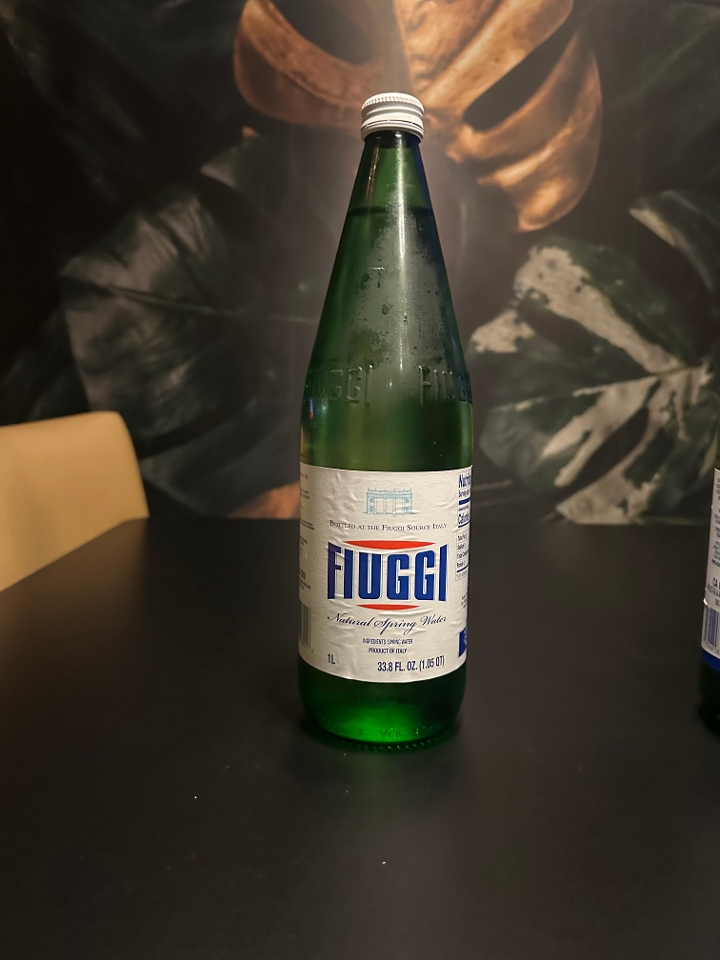 Flat Water 1L.