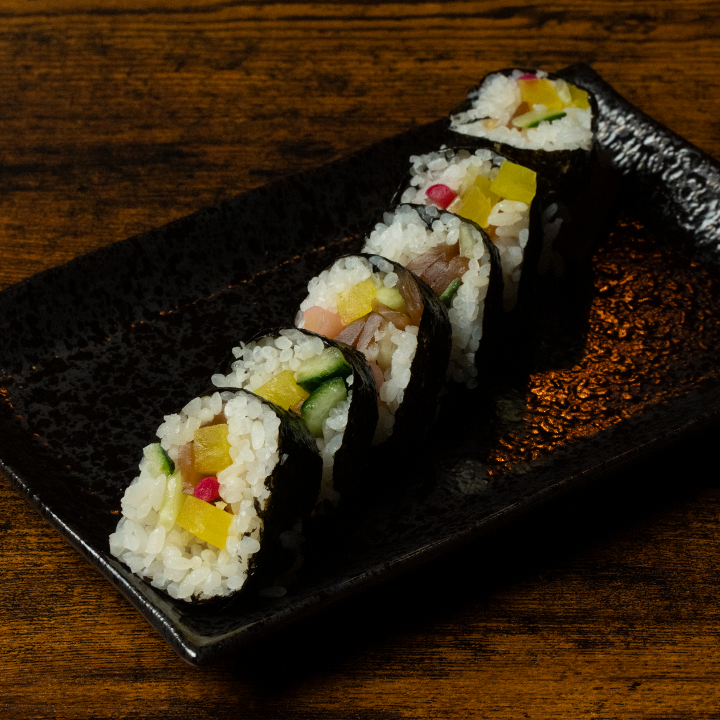 PICKLED VEGGIE ROLL 6PC.