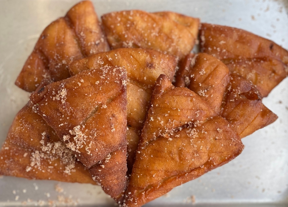 CINNAMON SUGAR PITA CHIPS.