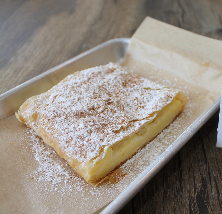 BOUGATSA.