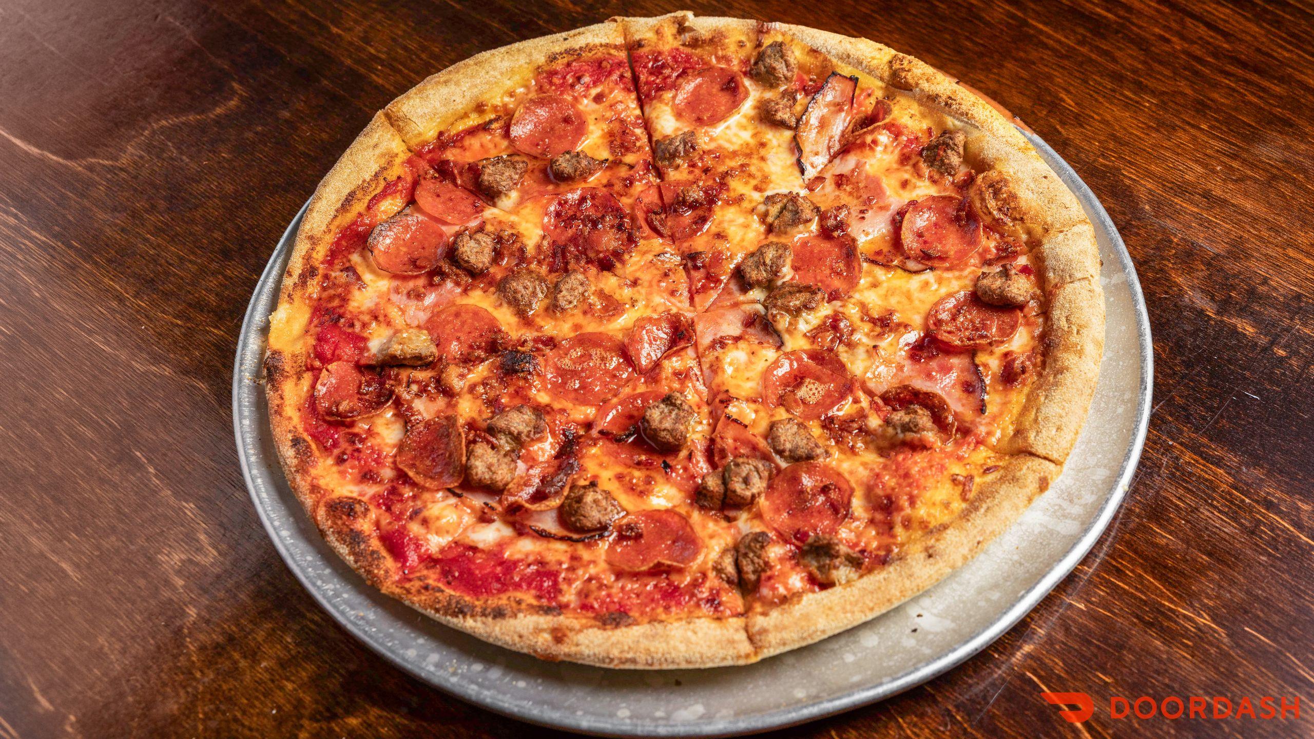 16" Meat Lovers.