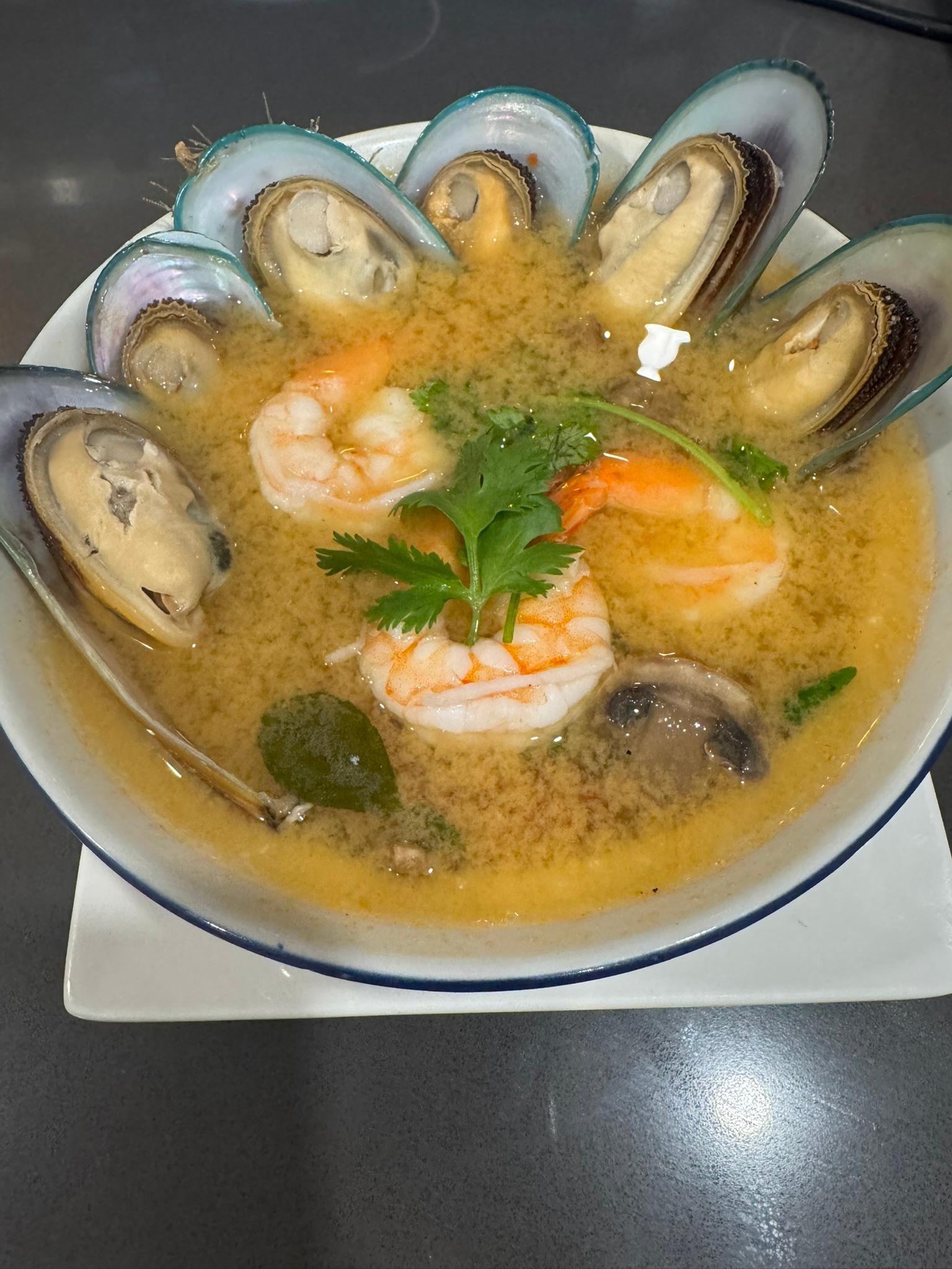 Small Spicy Seafood Soup.