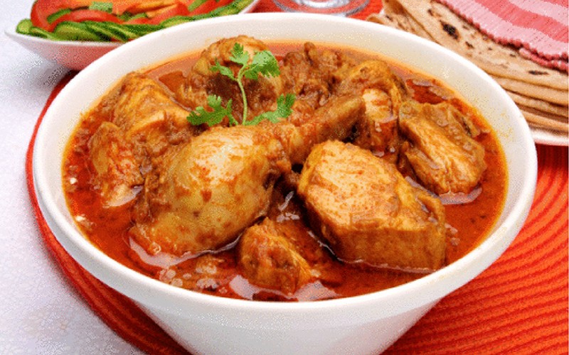 CHICKEN KORMA.