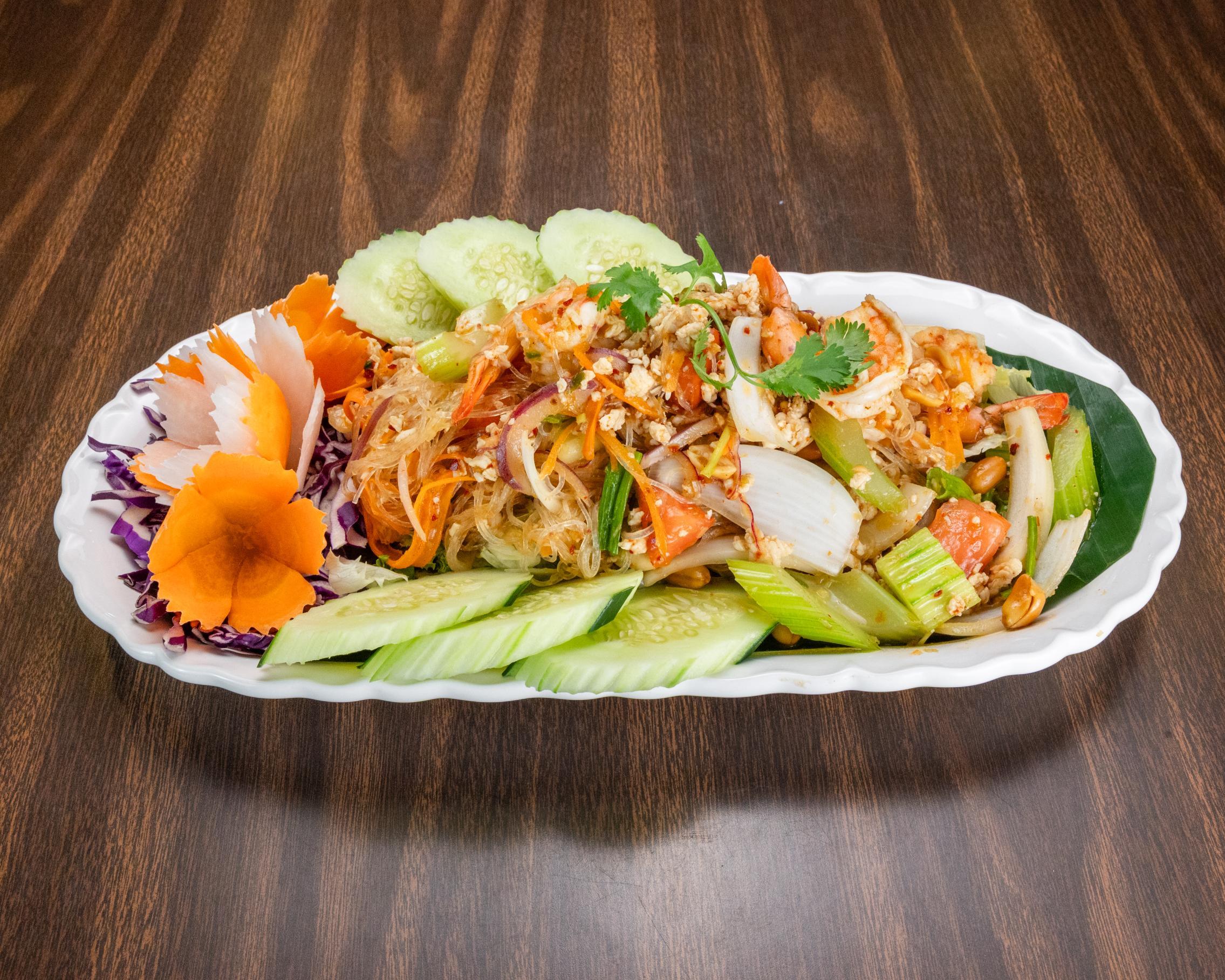 Y8: Yum Woon Sen (Beanthread salad).