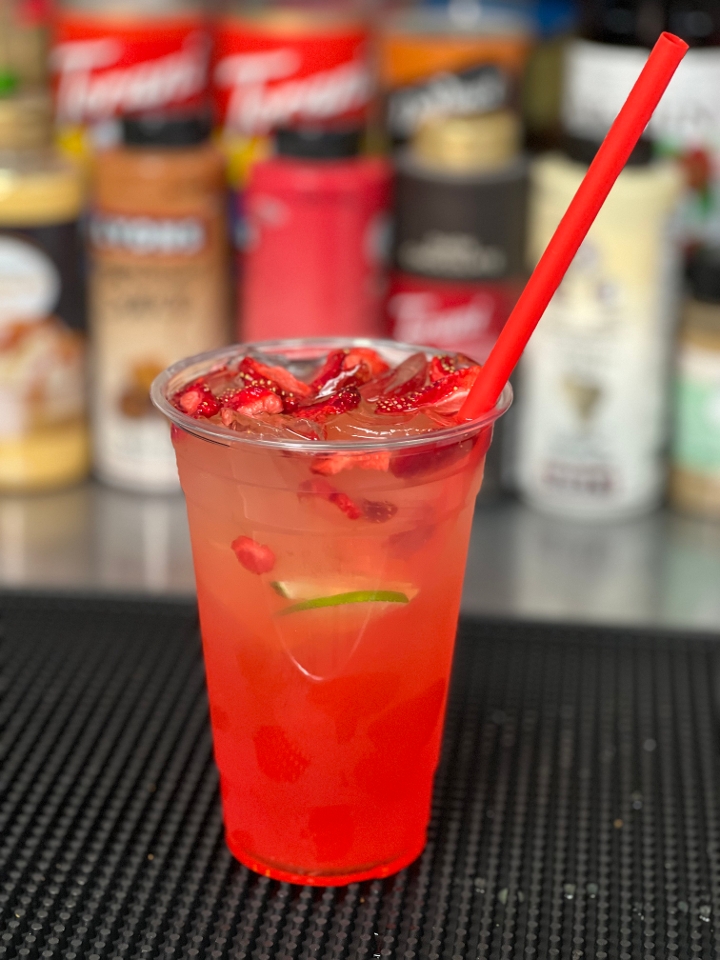 20 oz Strawberry Lemonade.