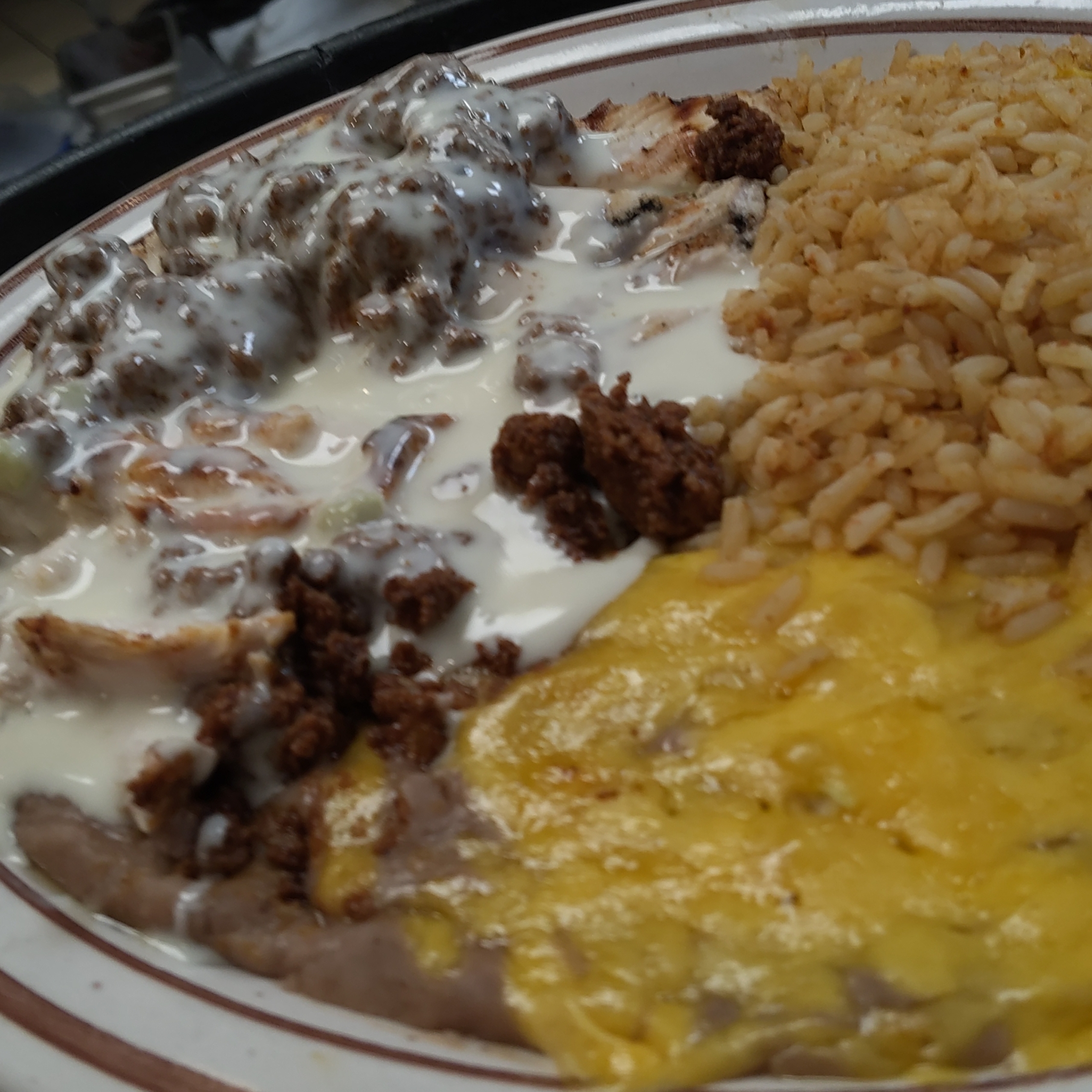 Pollo Con Chorizo.