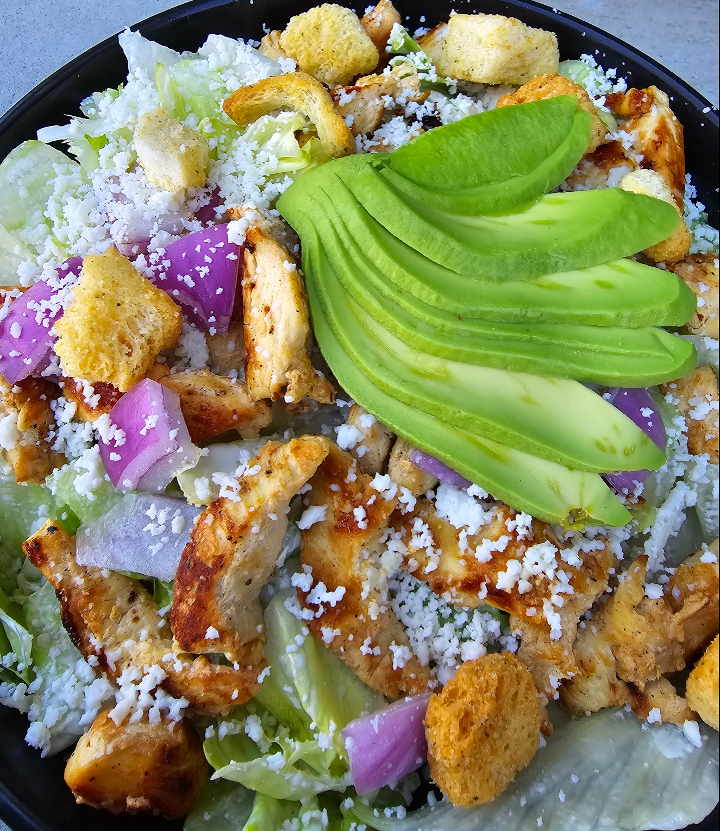 CHICKEN SALAD AVOCADO.