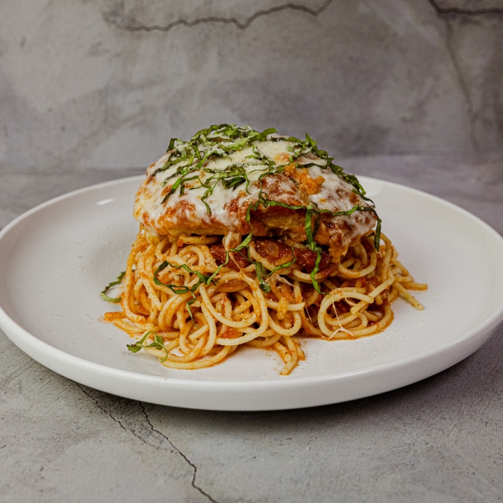 Spaghetti w/Chicken Parmigiana.