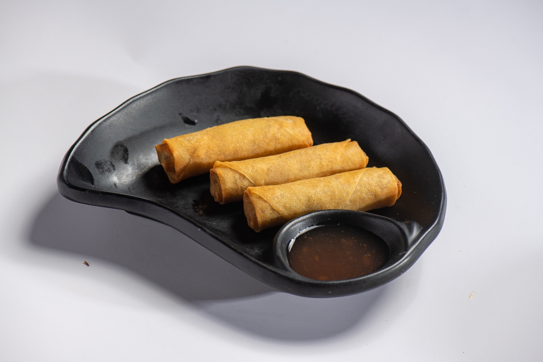 B-16 Vegetable spring Roll (3 Pcs) 春卷.