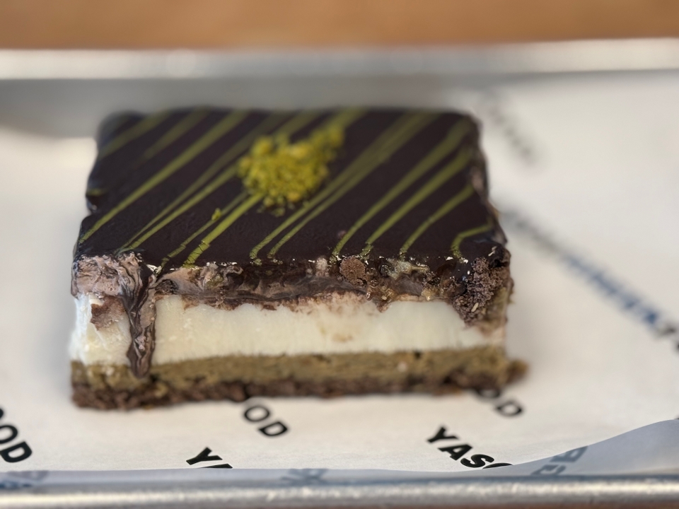 Dubai Chocolate Cake.