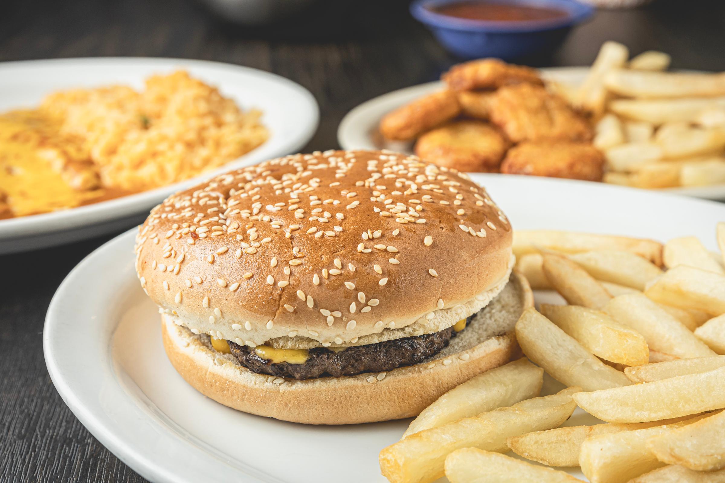 Kids Cheeseburger.