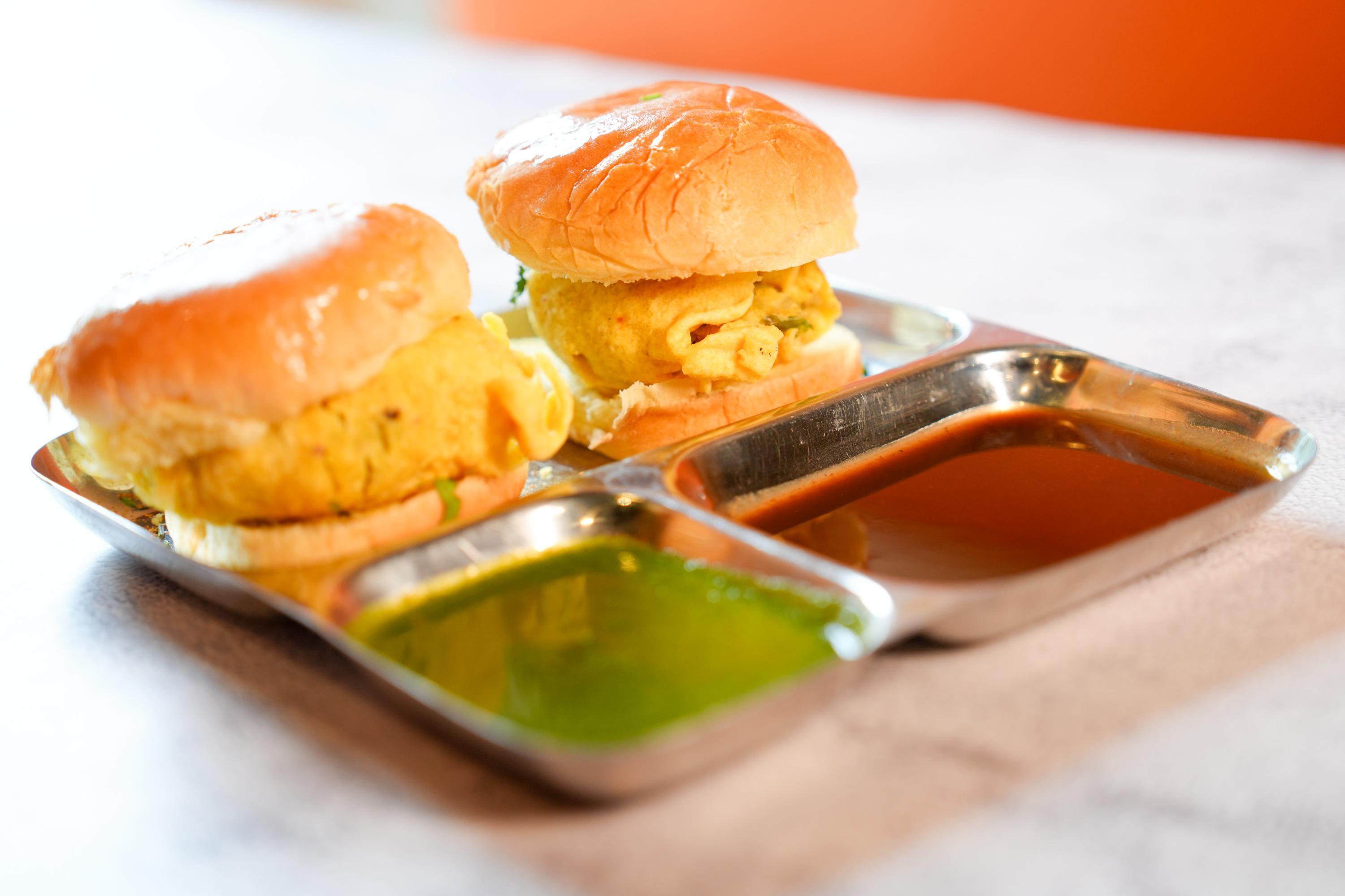 VADA PAV.
