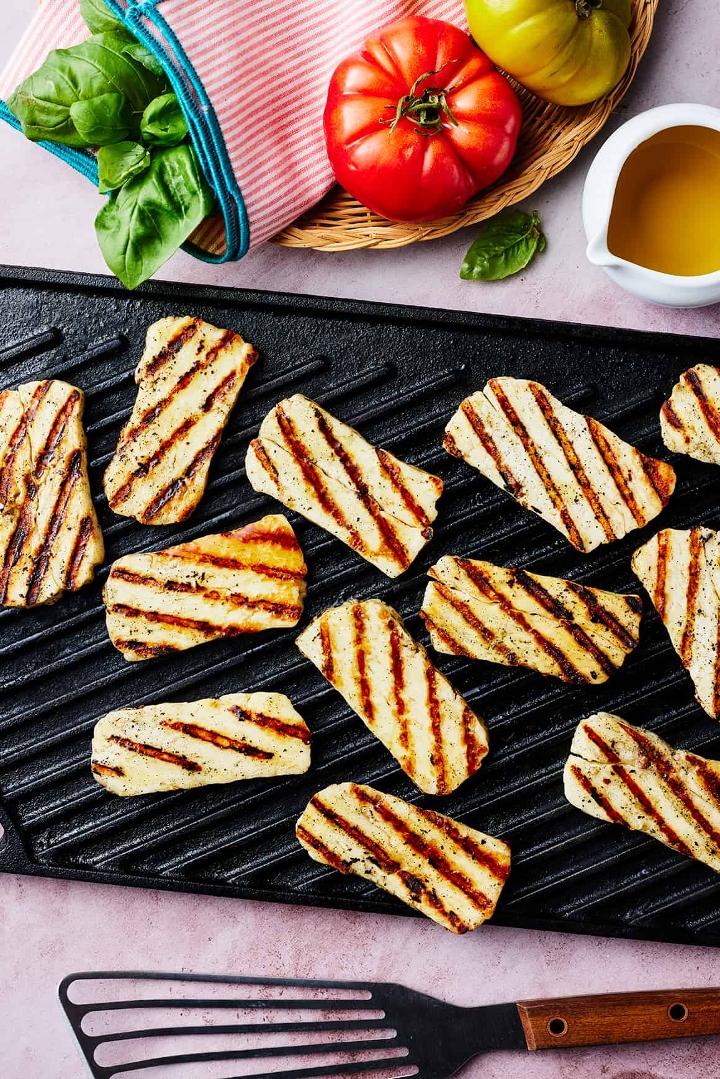 HALLOUMI.