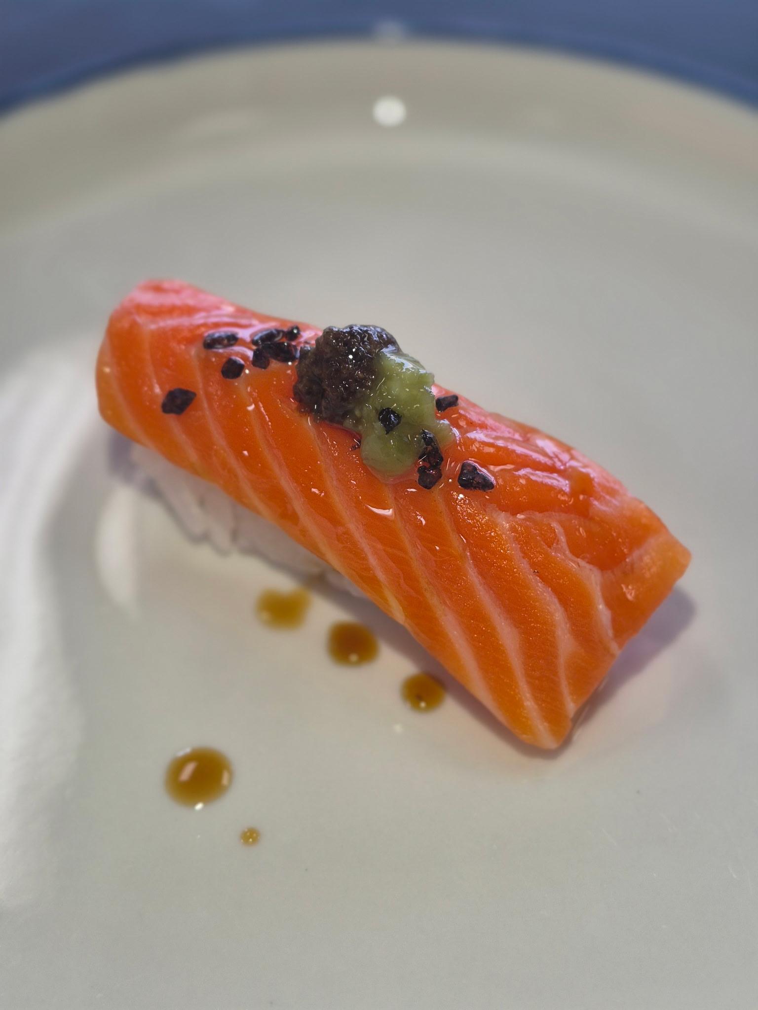 NI8-KING SALMON.
