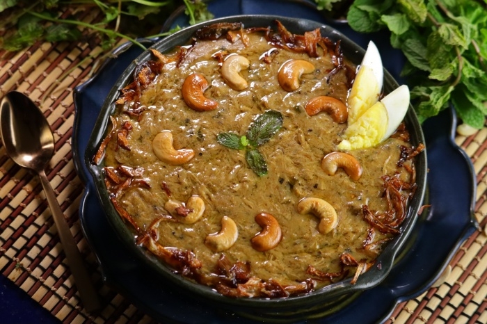 Hyderabadi Haleem (Mutton) (Ramzan Special).