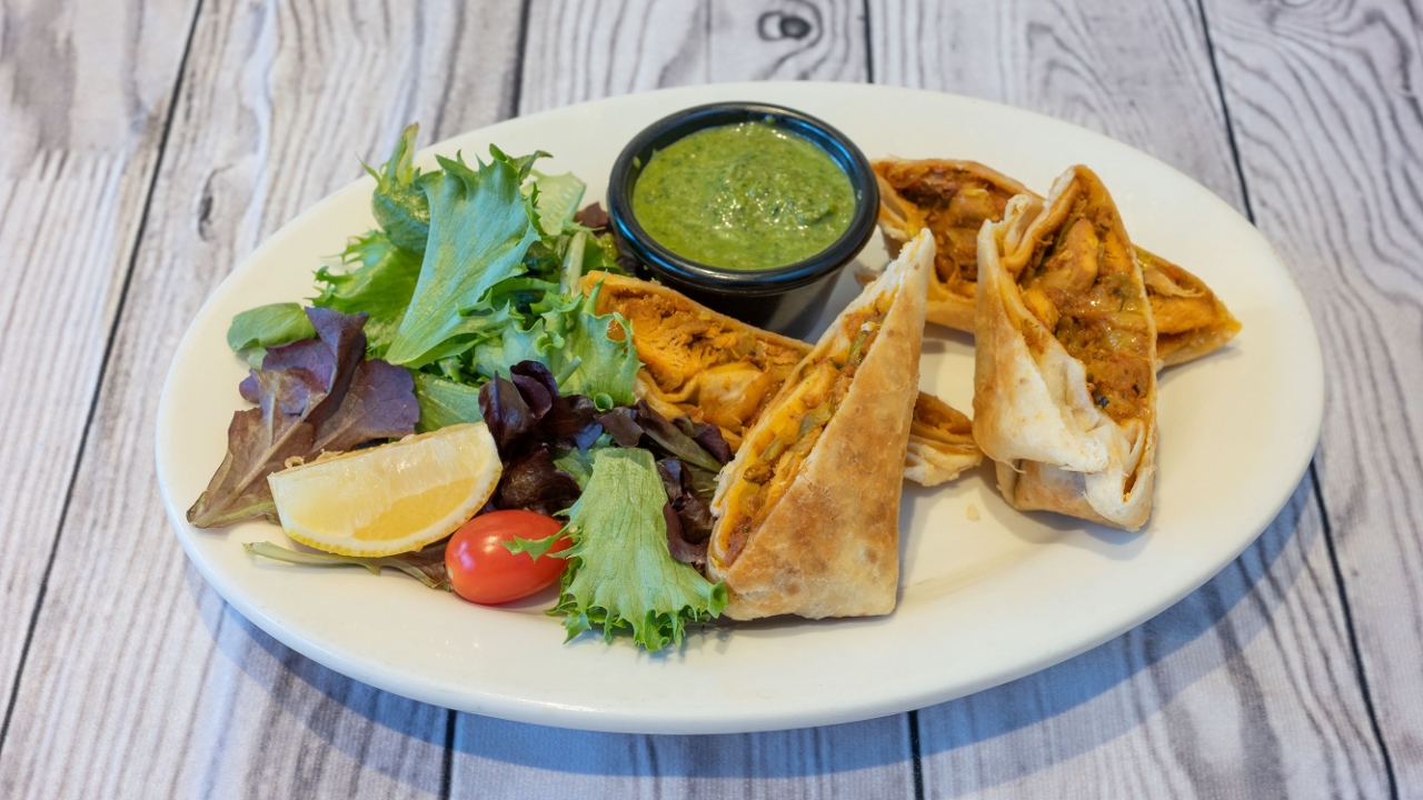 Chicken Murmuri Rolls.