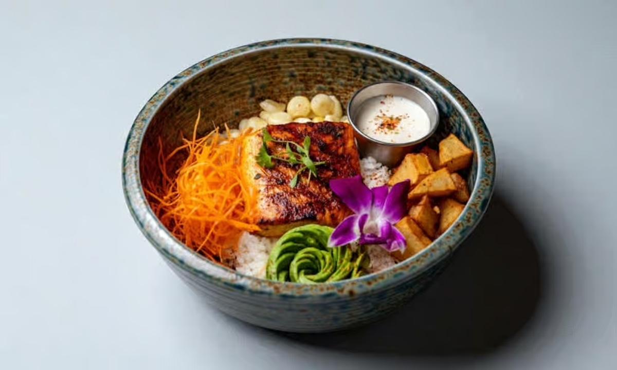 Salmon Anticuchero Bowl.