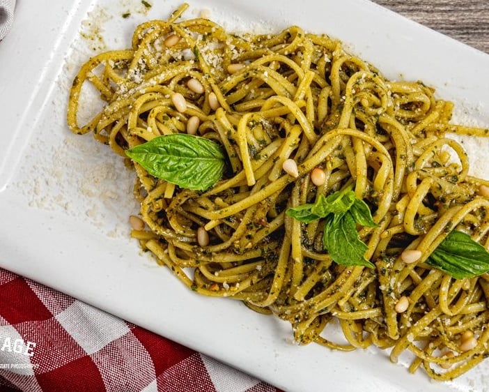 Vegan Spaghetti al Pesto.