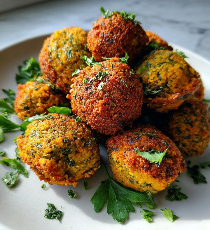 10 pcs falafel.
