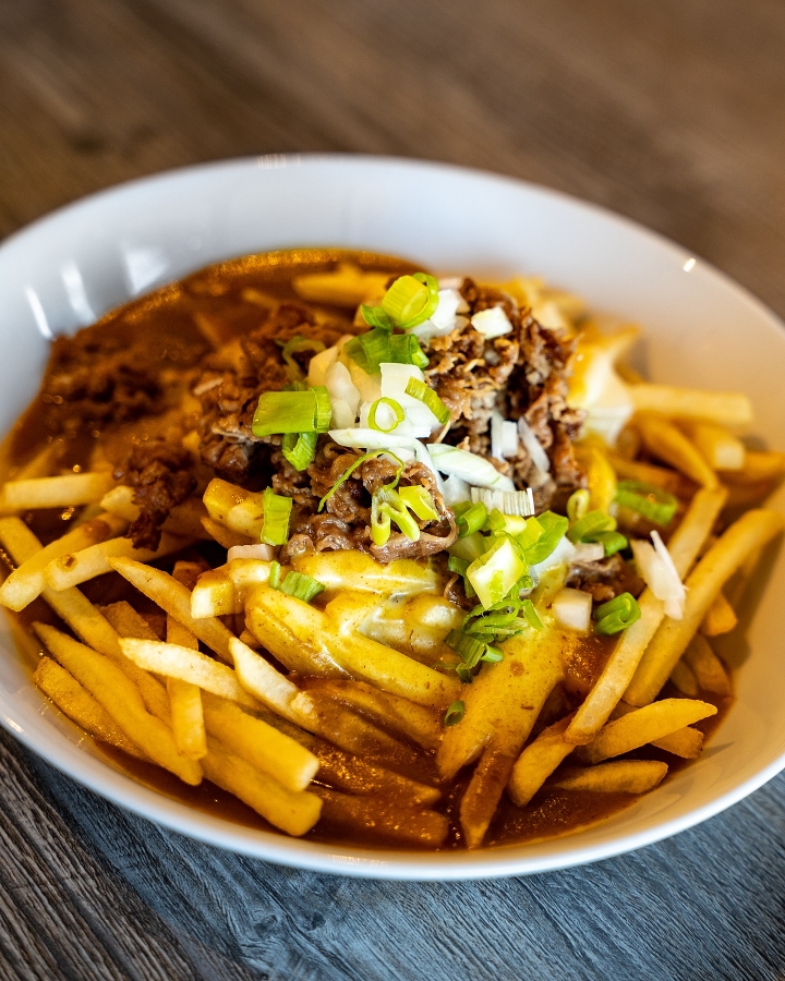 CURRY FRIES.