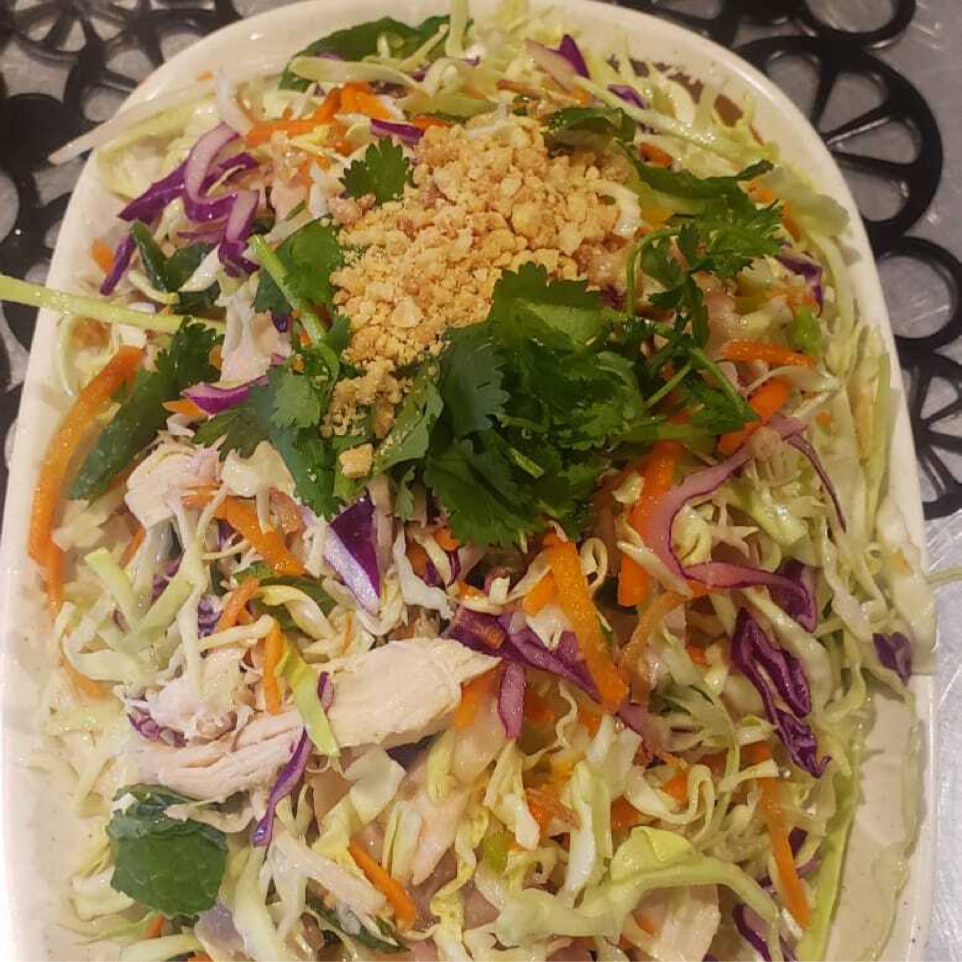 28. Chicken salad - Goi Gà.