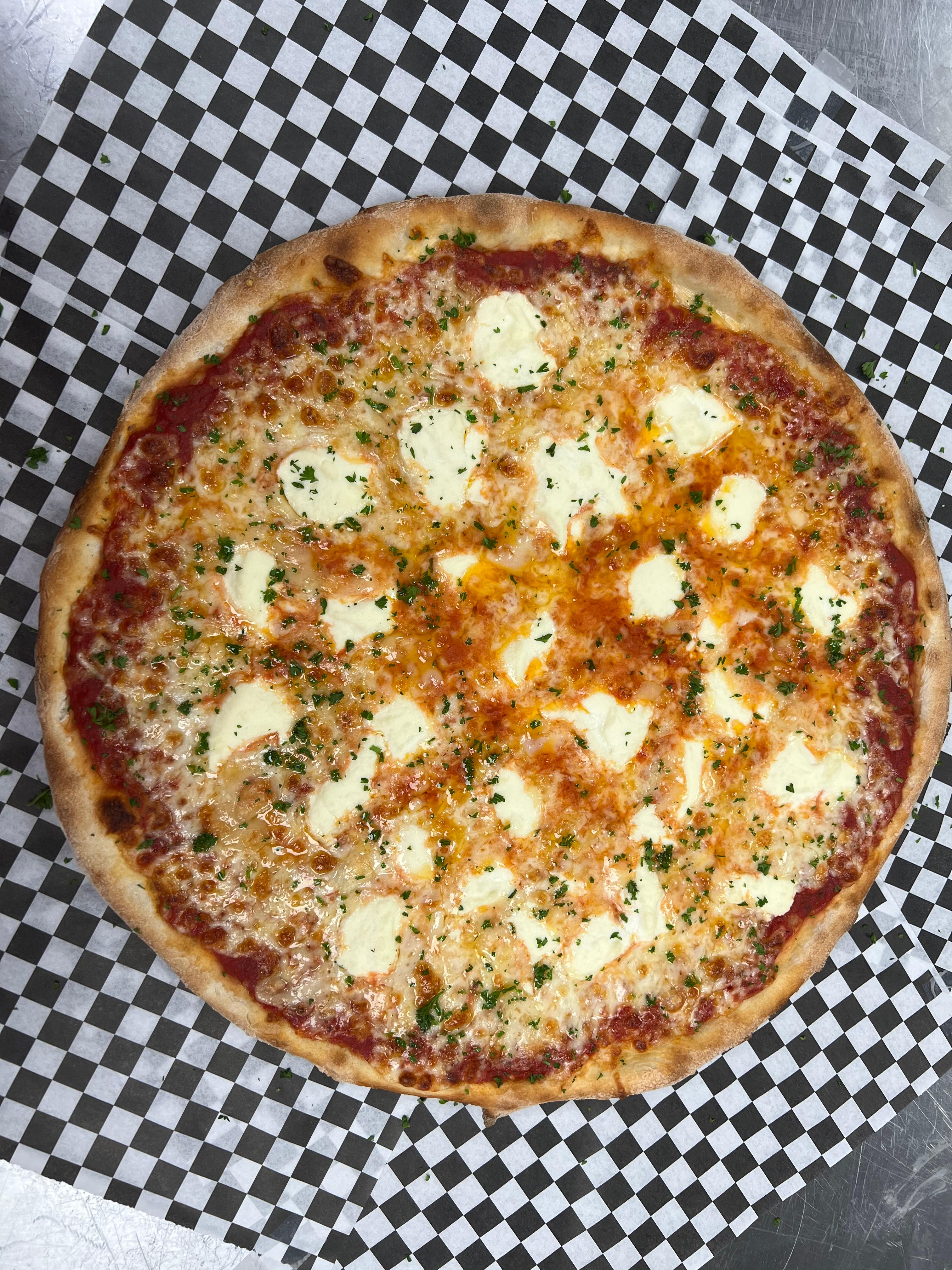 14" 3 Cheeses Pizza.