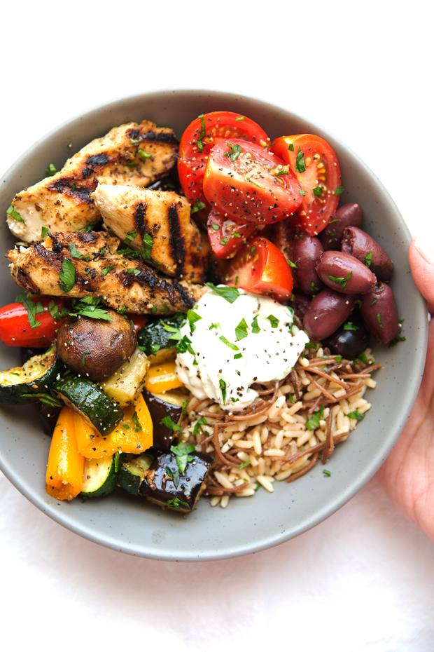 Greek Rice Bowl -Tomato, cucumber, carrots, Feta, Kalamata,Olives,Grilled Chicken.