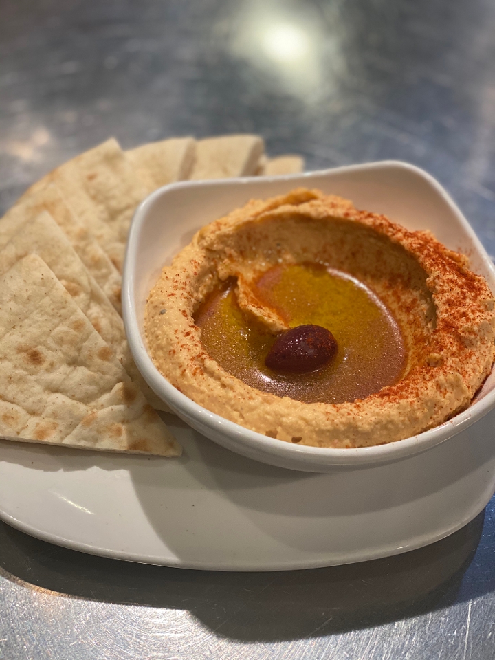 Traditional Hummus.