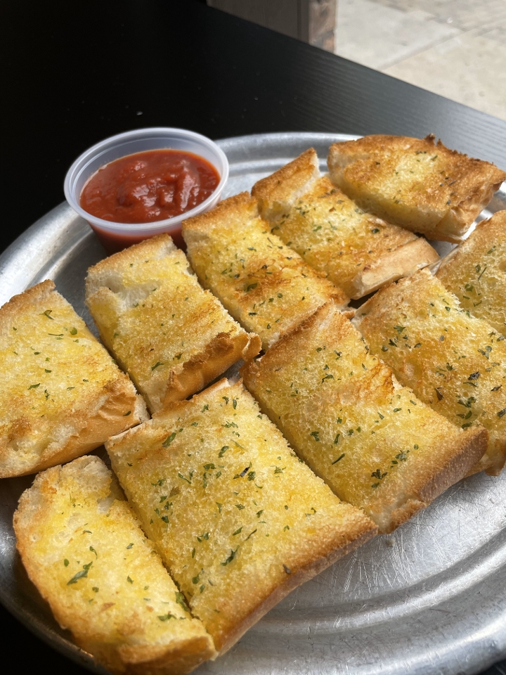 Half Order Garlic Bread.