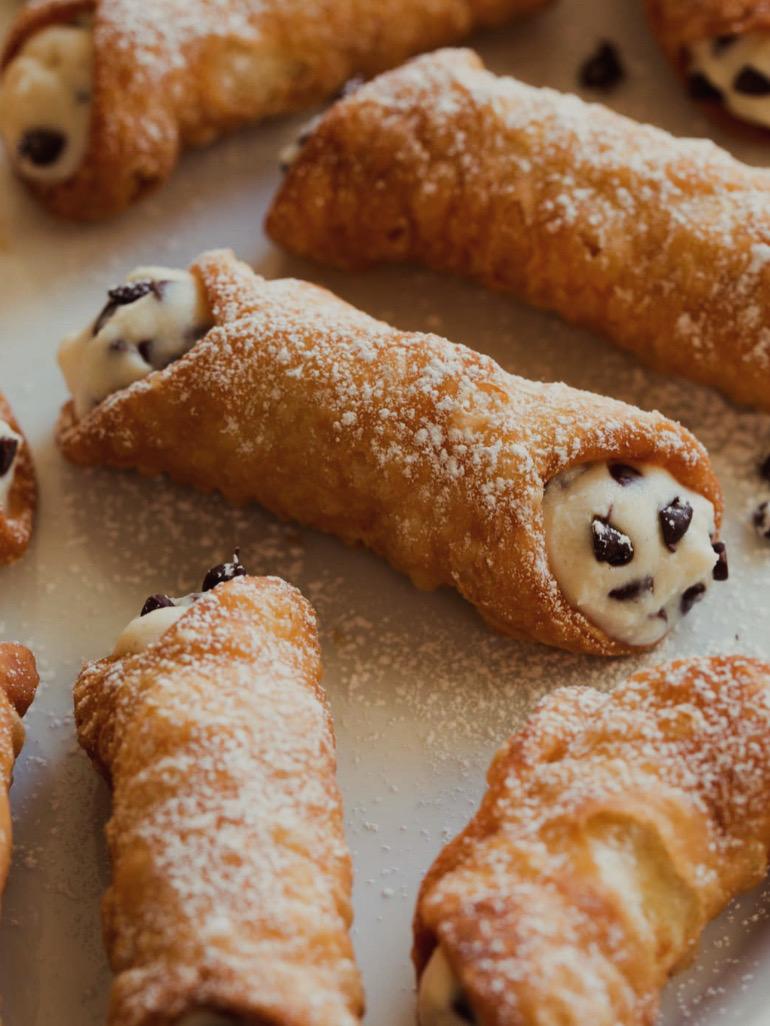 Sicilian Cannolis (2 per order).