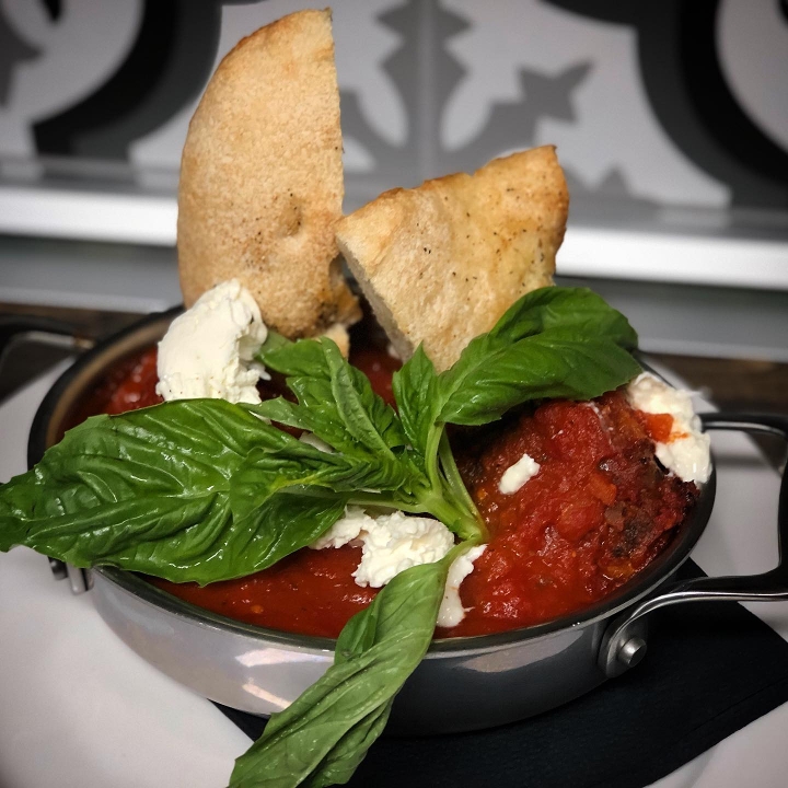 Classic Crust Meatballs.