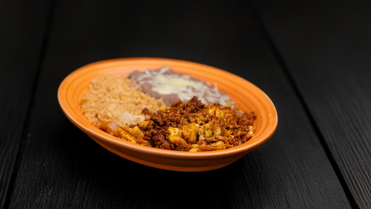 Huevos con Chorizo.